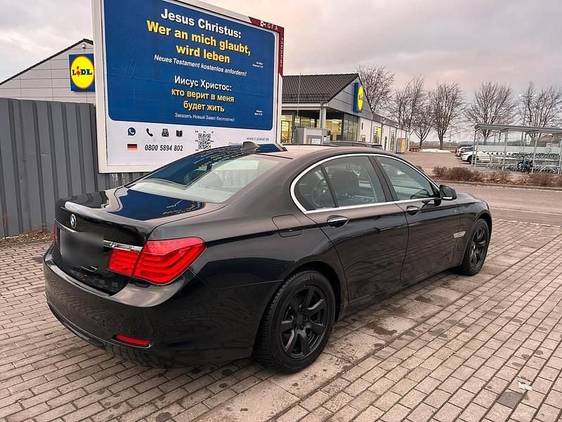 Gebraucht BMW 730 245 PS (180 kW) 2010 Schwarz Limousine