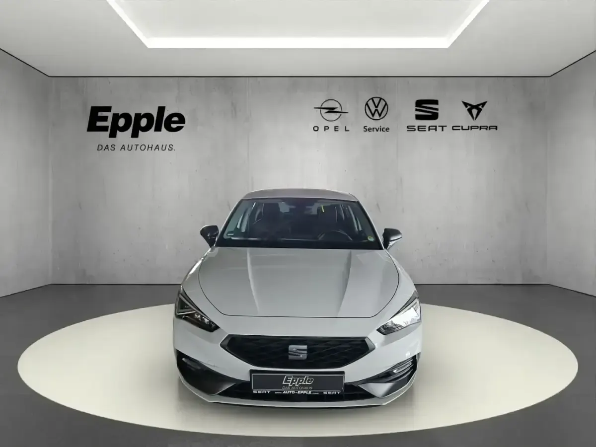 Gebraucht Seat Leon ST FR 190 PS (139 kW) 2023 Weiß Kombi