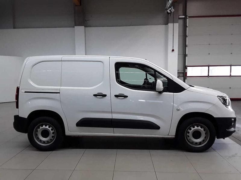 Gebraucht Opel Combo Edition 110 PS (80 kW) 2020 Jade weiß Van / Kleinbus