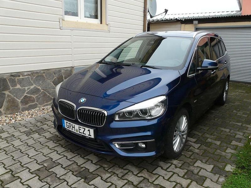 Gebraucht BMW 220 Gran Tourer Luxury Line 190 PS (139 kW) 2015 Blau Van / Kleinbus