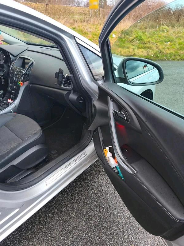 Gebraucht Opel Astra 110 PS (80 kW) 2013 Kombi