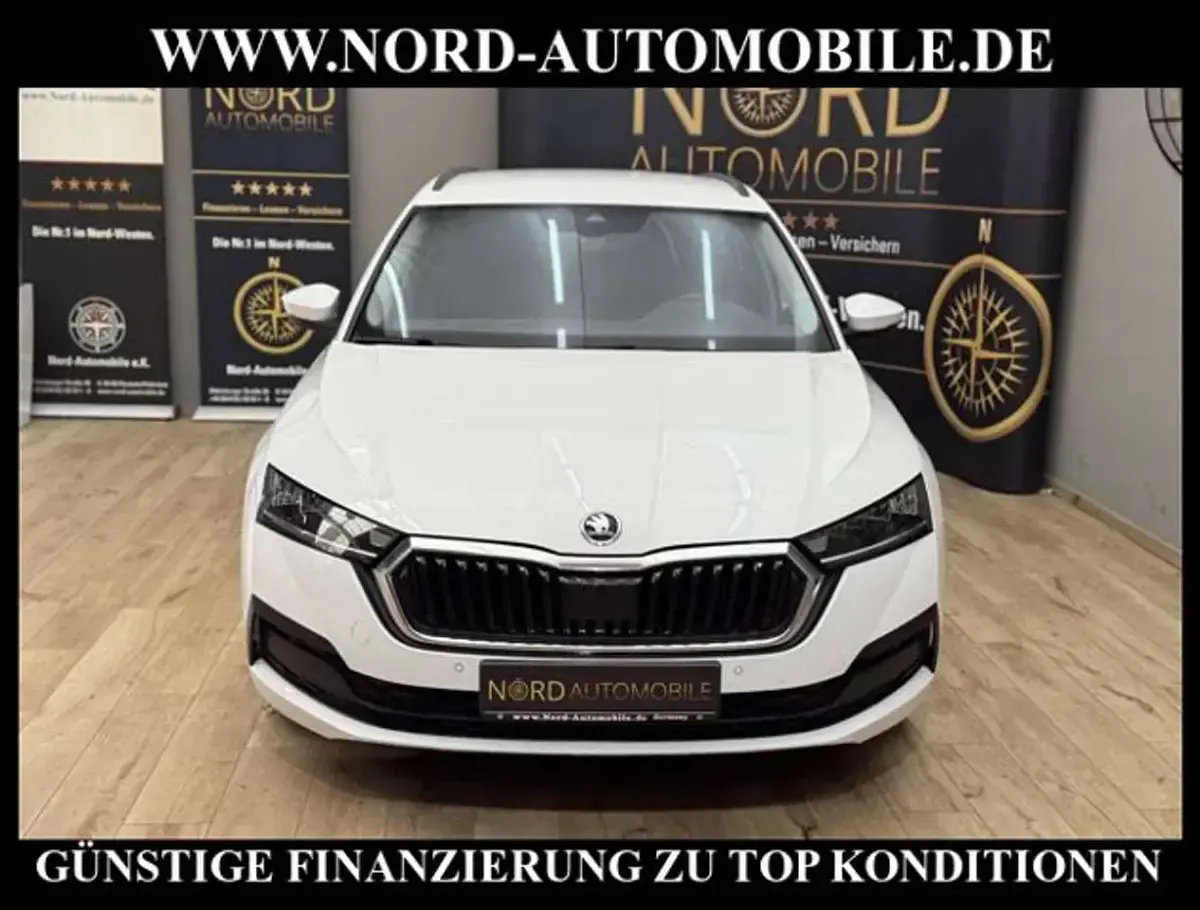Gebraucht Skoda Octavia Ambition 116 PS (85 kW) 2023 Weiß Kombi