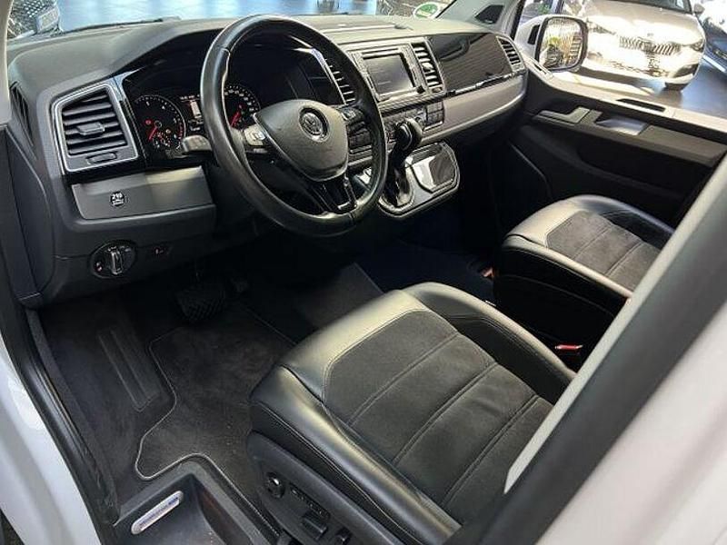 Usado VW Multivan Generation Six 204 HP (150 kW) 2017 Branco Monovolume