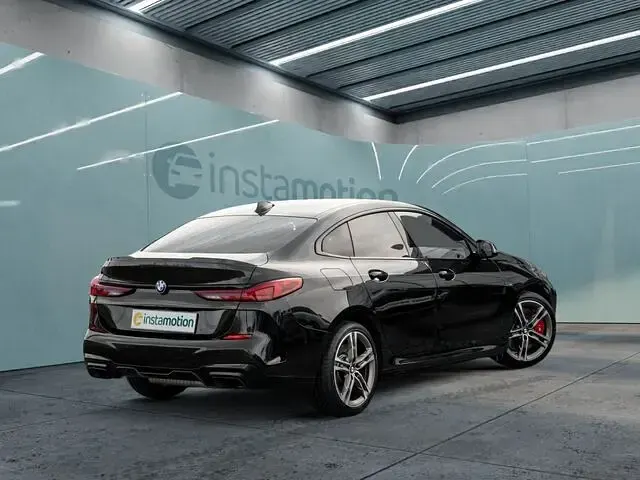 Gebraucht BMW M235 M Sport 306 PS (225 kW) 2024 Schwarz Coupé