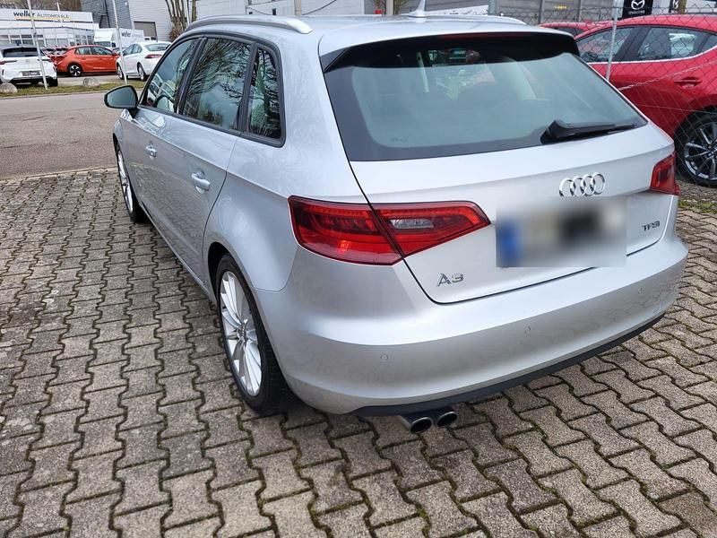 Gebraucht Audi A3 Ambiente 125 PS (91 kW) 2013 Silber Limousine