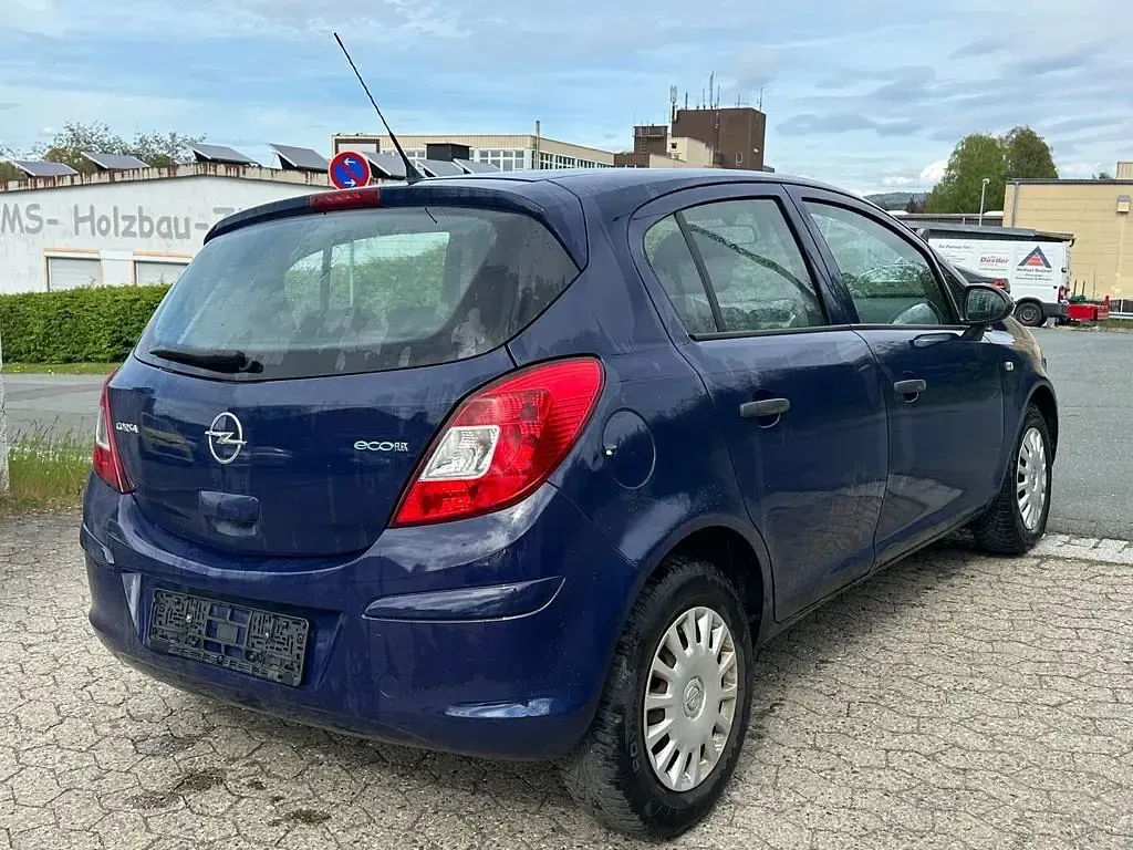 Używany Opel Corsa Selection 60 KM (44 kW) 2009 Niebieski Hatchback