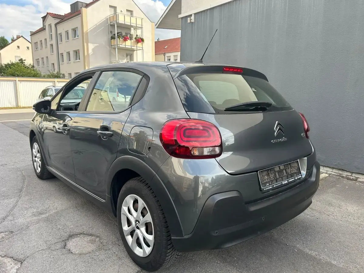 Gebraucht Citroën C3 Feel 82 PS (60 kW) 2017 Grau Kleinwagen