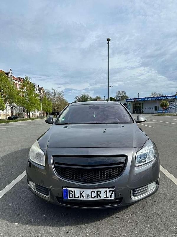 Gebraucht 2010 Opel Insignia Cosmo Limousine | 4.000 € (Guter Preis) - Bild 1/4