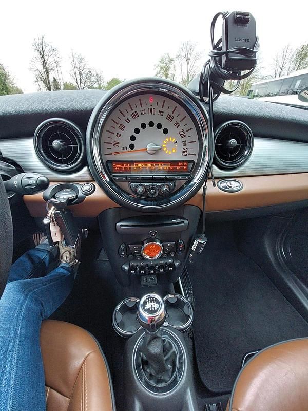 Gebraucht Mini Cooper S Cabriolet 184 PS (135 kW) 2012 Grau Cabrio