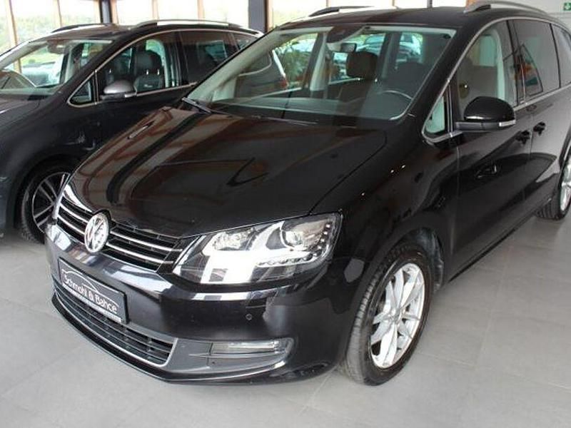 Deep black Gebraucht 2020 VW Sharan United Van / Kleinbus | 25.290 € (Fairer Preis) - Bild 1/4