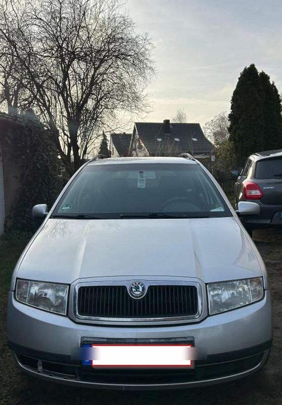 Silber Gebraucht 2007 Skoda Fabia Classic Kombi | 980 € (Guter Preis) - Bild 1/4