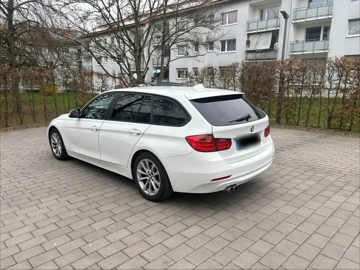 Gebraucht BMW 325 218 PS (160 kW) 2014 Silber Kombi