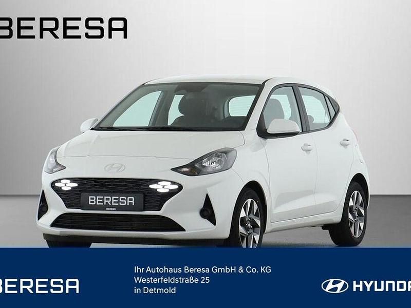 Weiß Neu 2024 Hyundai i10 Trend Kleinwagen | 15.480 € (Fairer Preis) - Bild 1/4