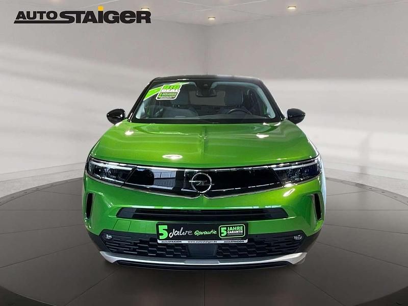 Gebraucht Opel Mokka Elegance 136 PS (100 kW) 2023 Matcha green SUV