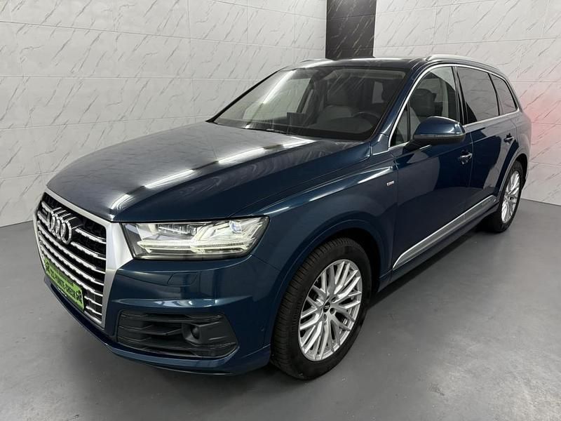 Blau Gebraucht 2019 Audi Q7 Ambiente SUV | 37.790 € (Guter Preis) - Bild 1/4