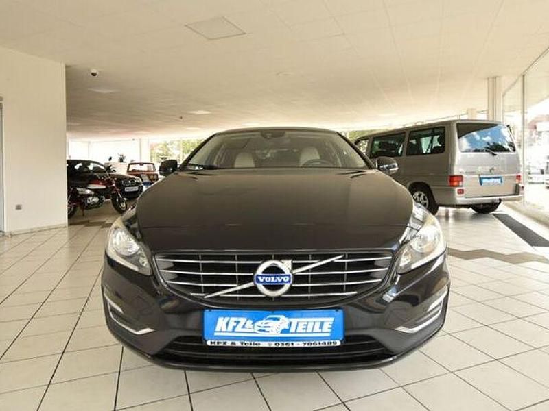 Gebraucht Volvo V60 Summum 114 PS (83 kW) 2015 Schwarz Kombi