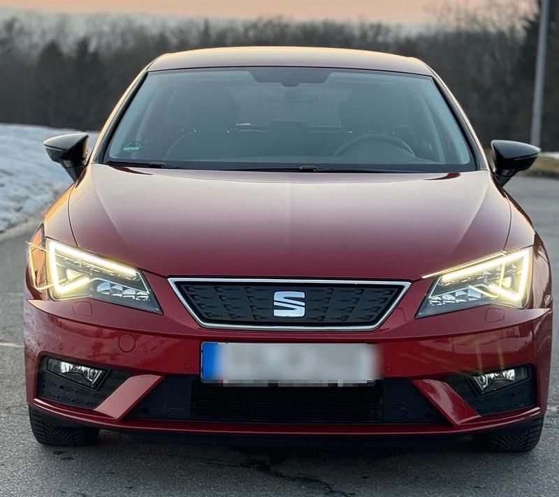 Gebraucht Seat Leon 116 PS (85 kW) 2018 Rot Limousine