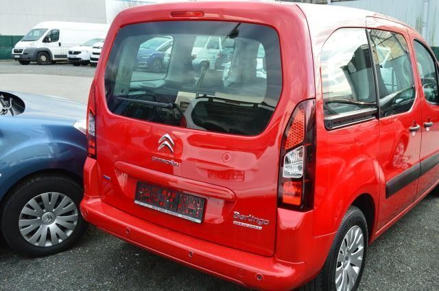 Gebraucht Citroën Berlingo Feel 99 PS (72 kW) 2015 Rot Van / Kleinbus