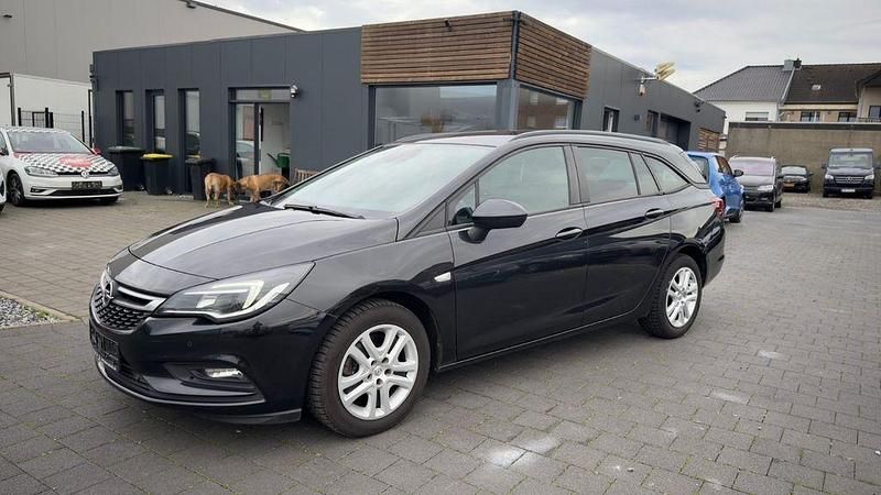 Schwarz Gebraucht 2016 Opel Astra Edition Kombi | 4.490 € (Fairer Preis) - Bild 1/4