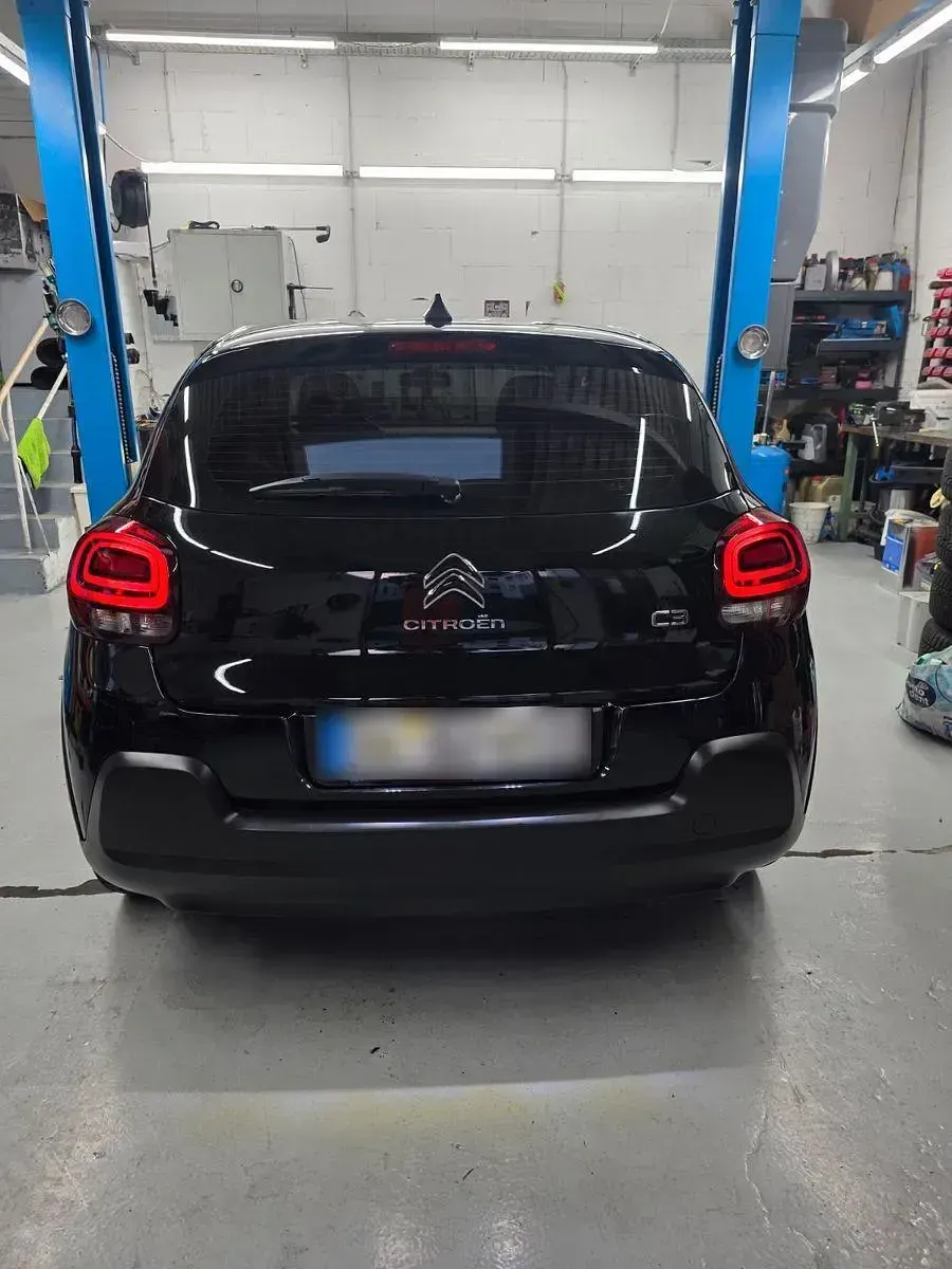 Gebraucht Citroën C3 Live 68 PS (50 kW) 2016 Schwarz Kleinwagen