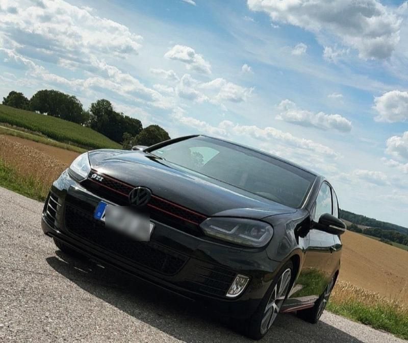 Schwarz Gebraucht 2010 VW Golf VI GTI Kleinwagen | 4.950 € (Superpreis) - Bild 1/4