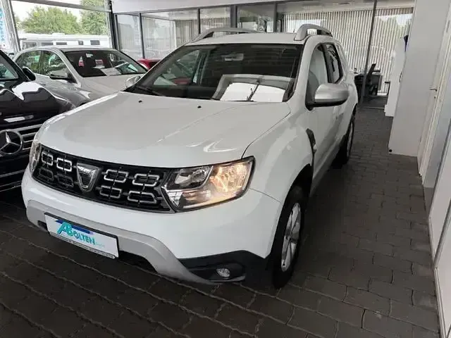 Gebraucht Dacia Duster Comfort 114 PS (83 kW) 2018 Weiß SUV