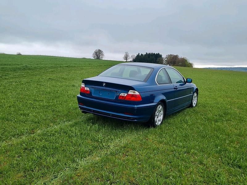 Usata BMW 320 150 CV (110 kW) 2000 Blu Coupé