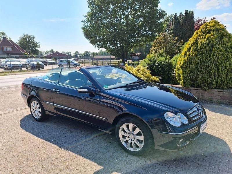 Gebraucht Mercedes CLK280 Elegance 231 PS (169 kW) 2007 Tansanitblau  metalliclack Cabrio