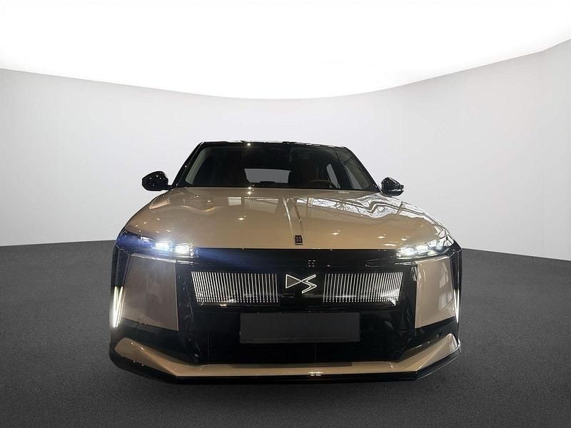 Neu DS Automobiles N°8 169 kW (230 PS) 2026 Kristallgrau SUV