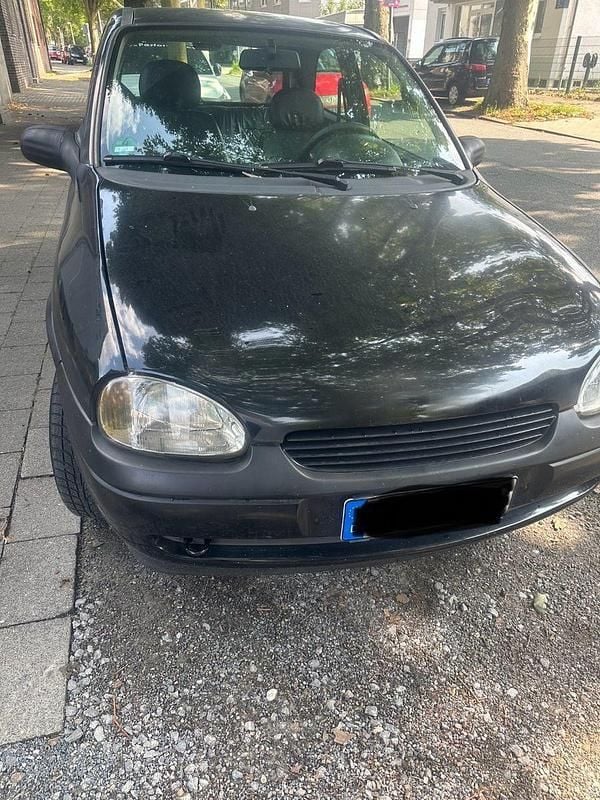 Schwarz Gebraucht 2000 Opel Corsa Limousine | 500 € (Superpreis) - Bild 1/4