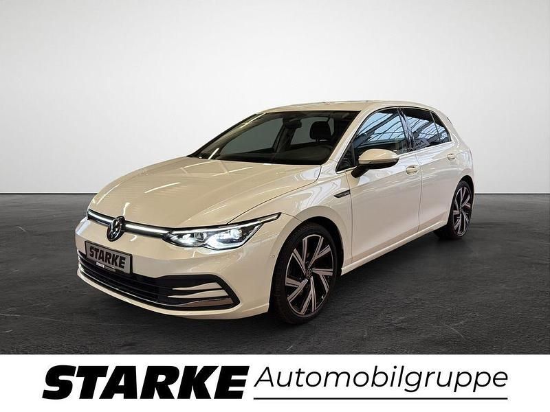 Gebraucht VW Golf VIII Style 190 PS (139 kW) 2022 Weiß Limousine