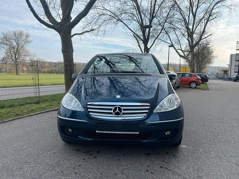 Gebraucht Mercedes A180 109 PS (80 kW) 2008 Blau Van / Kleinbus