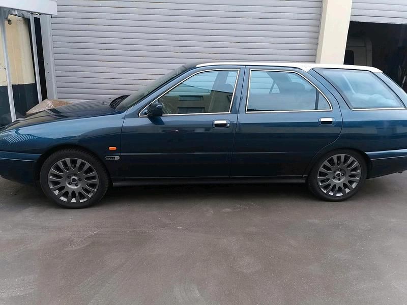 Blau Gebraucht 1997 Lancia Kappa Kombi | 5.999 € - Bild 1/4