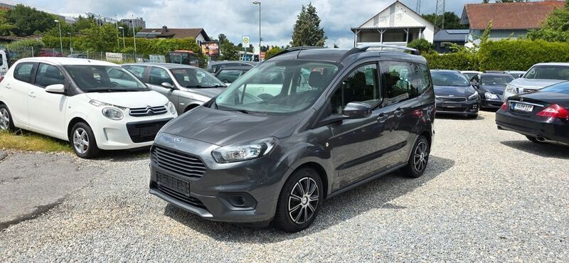 Grau Gebraucht 2019 Ford Tourneo Courier Trend Van / Kleinbus | 7.900 € (Fairer Preis) - Bild 1/4