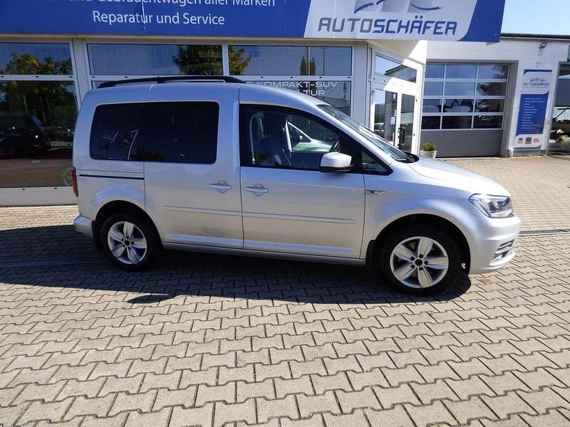 Gebraucht VW Caddy Comfortline 150 PS (110 kW) 2015 Reflexsilber metallic Van / Kleinbus