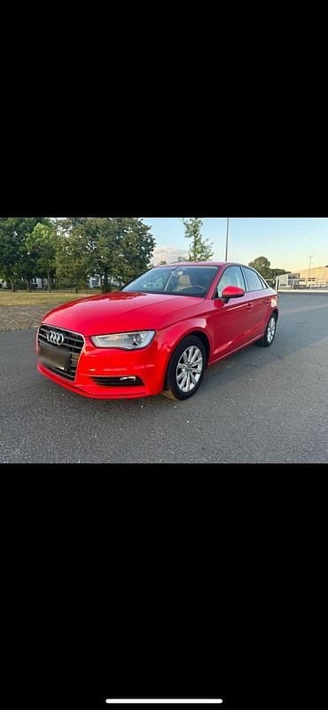 Usata Audi A3 110 CV (80 kW) 2015 Rosso Berlina