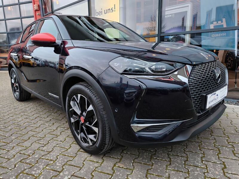 Blau Gebraucht 2021 DS Automobiles DS3 Crossback SUV | 22.990 € (Teuer) - Bild 1/4