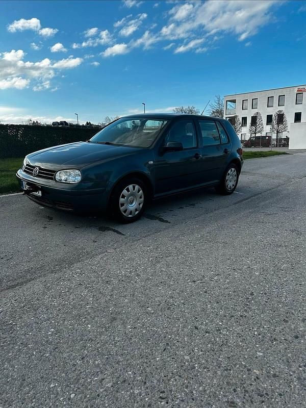 Gebraucht VW Golf IV 75 PS (55 kW) 2001 Limousine