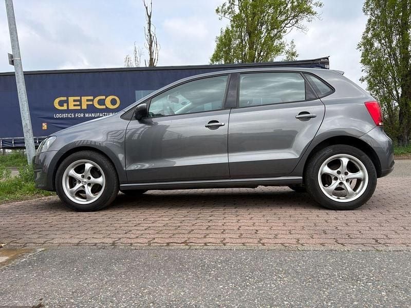 Gebraucht VW Polo Trendline 69 PS (50 kW) 2012 Grau Kleinwagen