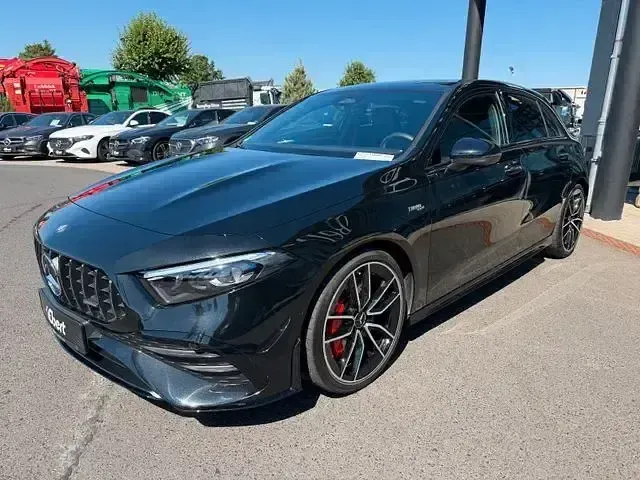 Gebraucht Mercedes A35 AMG AMG 306 PS (225 kW) 2025 Kosmosschwarz (metallic) Limousine