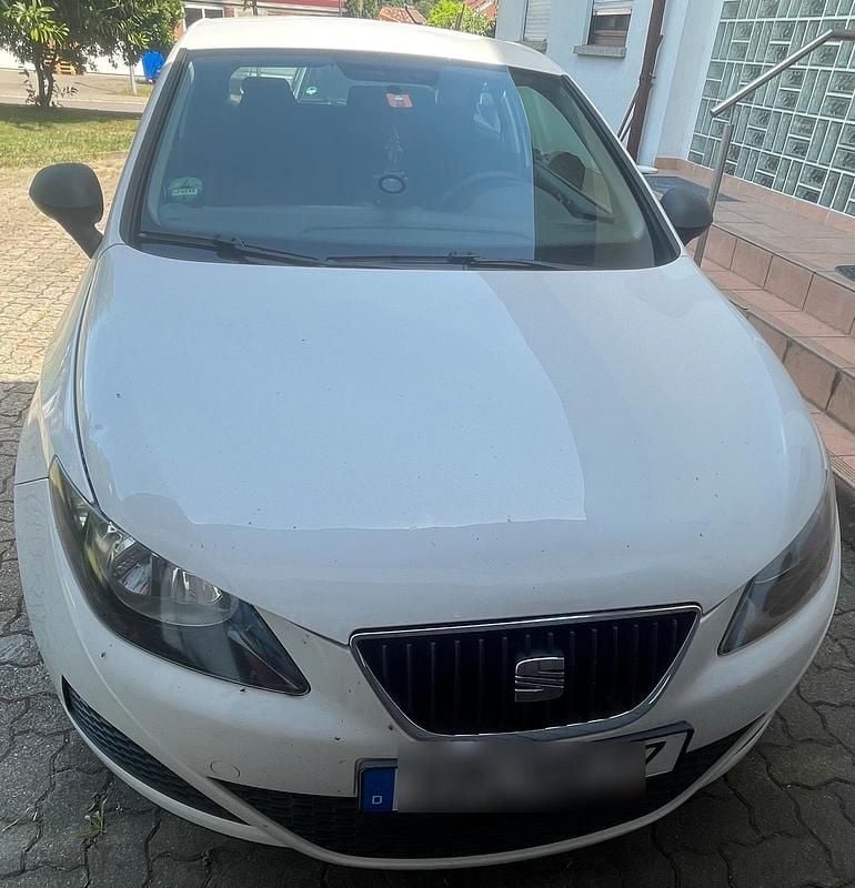 Weiß Gebraucht 2010 Seat Ibiza Coupé | 3.200 € (Fairer Preis) - Bild 1/4