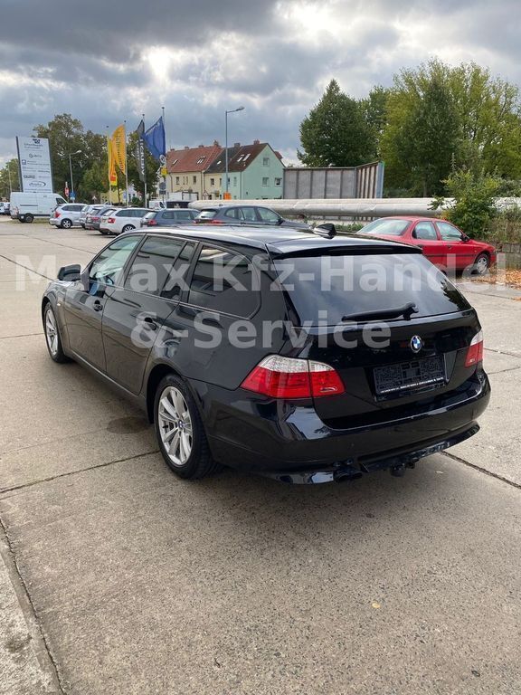 Gebraucht BMW 525 Lifestyle 218 PS (160 kW) 2009 Black sapphire metallic (metallic) Kombi