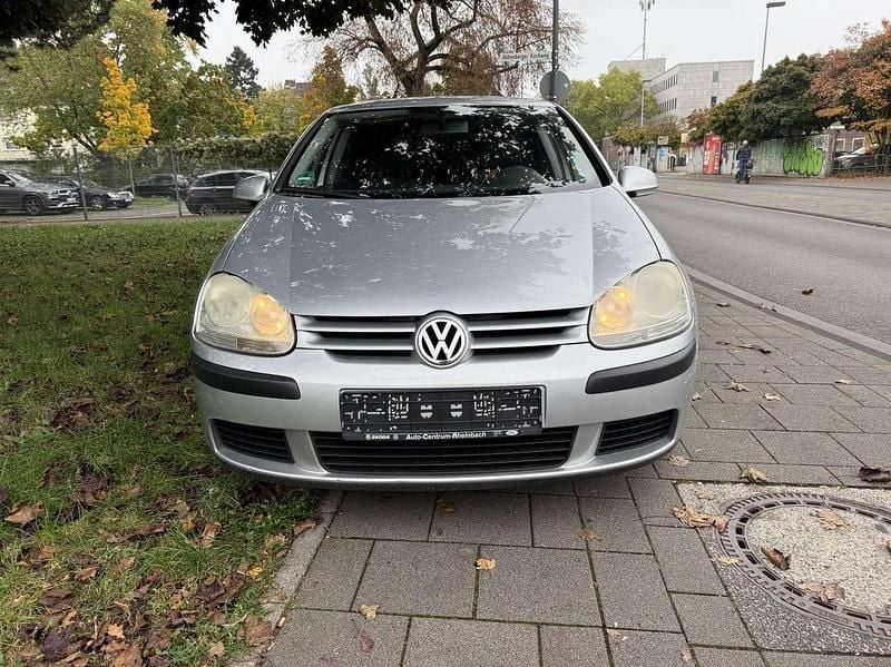 Grau Gebraucht 2004 VW Golf IV Sportline Limousine | 1.990 € (Etwas zu teuer) - Bild 1/4