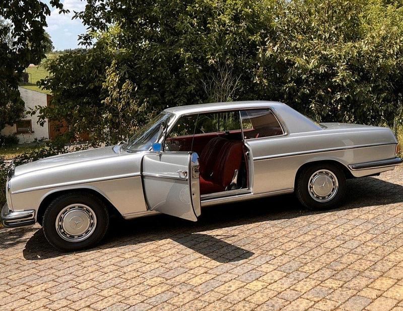Gebraucht Mercedes 250 150 PS (110 kW) 1971 Silber Coupé