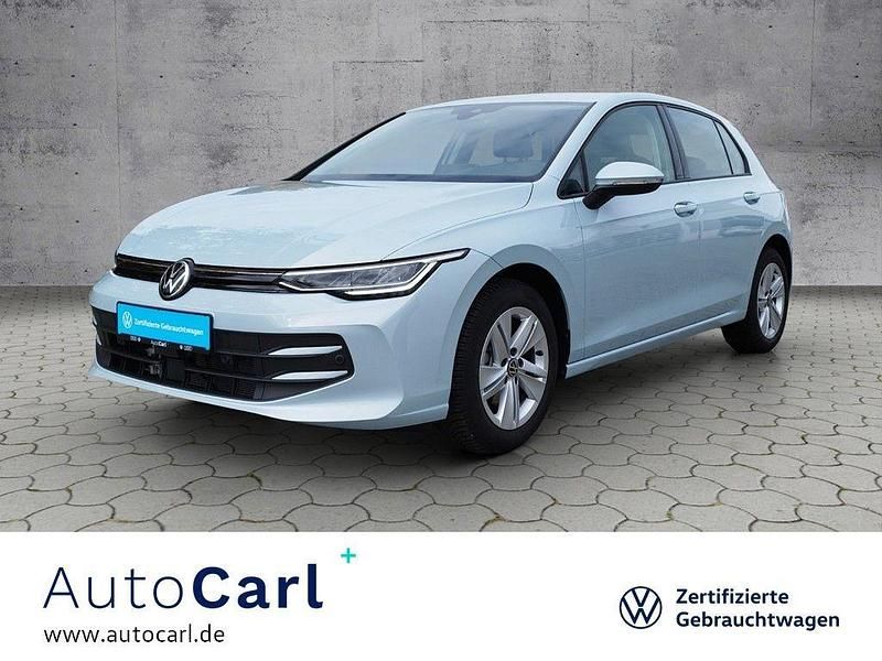 Crystal ice blue metallic Gebraucht 2025 VW Golf VIII Goal Limousine | 24.580 € (Superpreis) - Bild 1/4