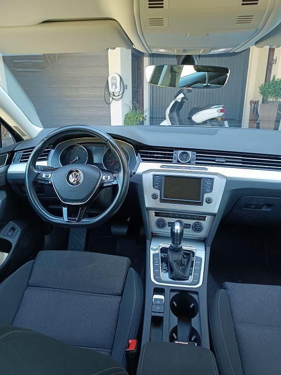 Gebraucht VW Passat Comfortline 150 PS (110 kW) 2017 Grau Kombi