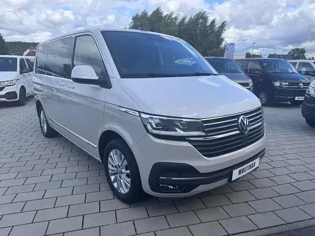 Usata VW Multivan Generation Six 150 CV (110 kW) 2020 Andere Monovolume