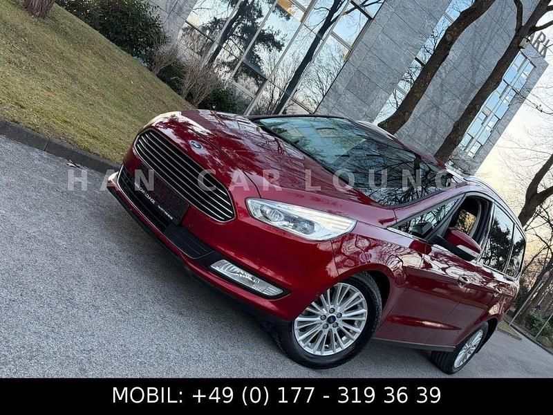 Rot Gebraucht 2016 Ford Galaxy Titanium Van / Kleinbus | 17.490 € (Guter Preis) - Bild 1/4