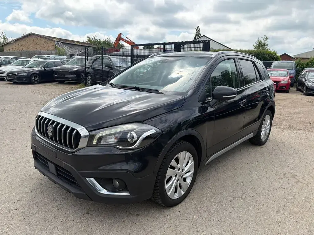 Gebraucht Suzuki SX4 111 PS (81 kW) 2016 Schwarz SUV