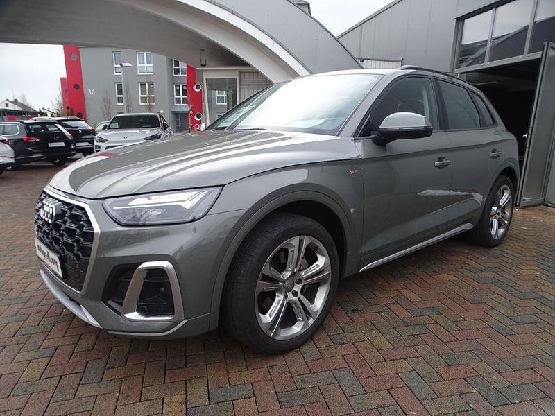 Gebraucht Audi Q5 S-Line 163 PS (119 kW) 2023 Grau SUV